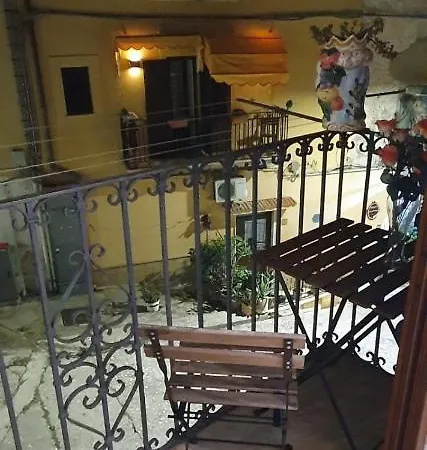 Apartment Maniscalco