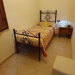 Maniscalco Apartment *