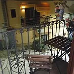 Apartment Maniscalco