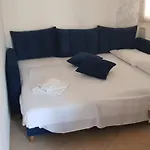 Maniscalco Apartment *